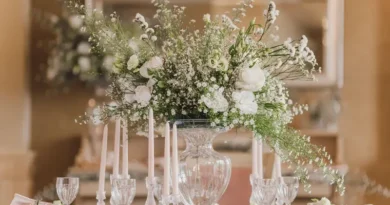 Vas bunga pernikahan ilustrasi google