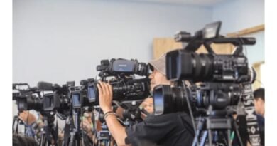 Wartawan sedang meliput | ilustrasi google foto