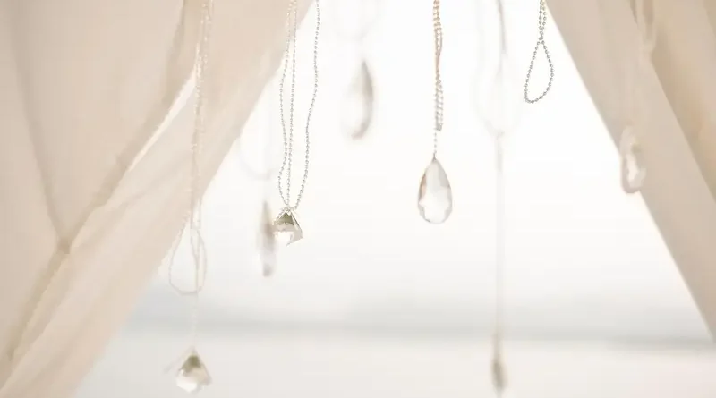 Ilustrasi gaun pernikahan