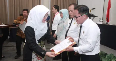 Camat Citangkil Kota Cilegon, Ikhlasin Nufus, meraih prestasi