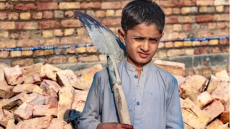 Ilustrasi google | anak-anak sedang bekerja