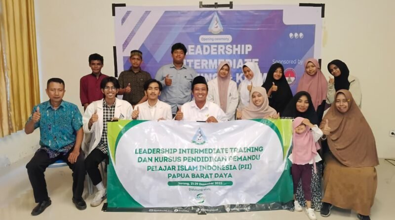 Foto Bersama PD PII dengan LAZISKU dan KBPII