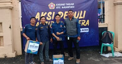 FOTO BERSAMA KARANG TARUNA 