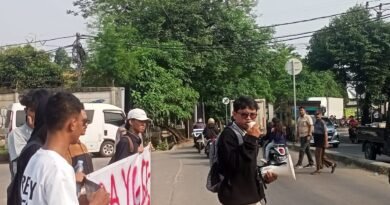 ‎Sekum Somasi, Holid Safei