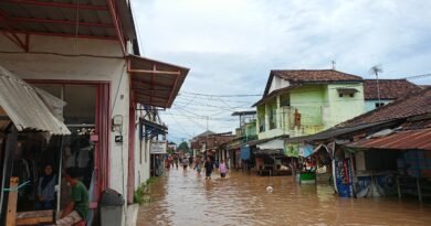 Banjir di Sambirata, Cibeber Genangan air memenuhi jalan utama permukiman