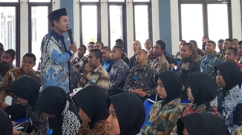 Rasikhul Ilmi Sulaeman menilai langkah Pemerintah Kota dan DPRD Kota Tangerang sebagai keputusan yang keliru