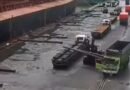 Kecelakaan kerja terjadi di area dermaga PT Pelabuhan Indonesia (Pelindo) melibatkan kendaraan operasional dan alat berat saat proses bongkar muat berlangsung