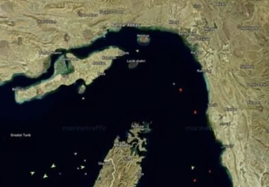 Foto: tangkapan layar dari Video Reuters/ MARINE TRAFFIC. Melacak kapal lalu lintas