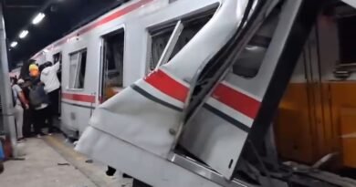 kecelakaan antara kereta Commuter Line dan Kereta Diesel (KRD) jarak jauh