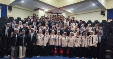 Perkuat Sinergi dan Kolaborasi, KSEI KES UIN Banten dan KSEI LISENSI UIN Jakarta Gelar Studi Banding