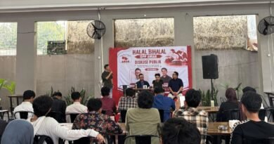 Peserta diskusi Hilirisasi dan Pembangunan Nasional yang digelar Dewan Pimpinan Pusat Aliansi Mahasiswa Nasional (DPP AMAN)