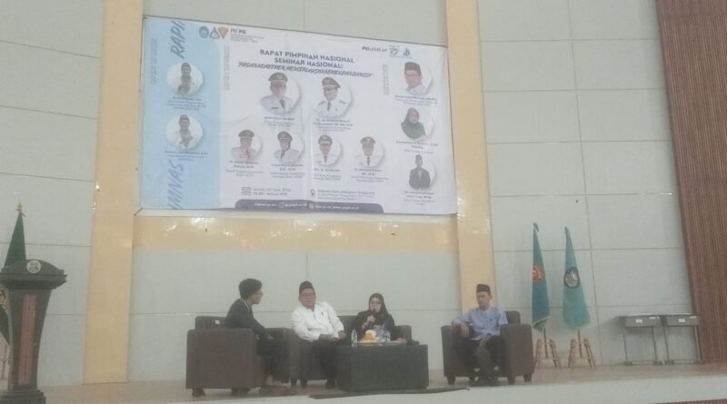 Seminar Nasional PII, Owner Erawijaya Consultant N: Komitmen Cerdaskan Bangsa, Kita Maknai Secara Komprehensif