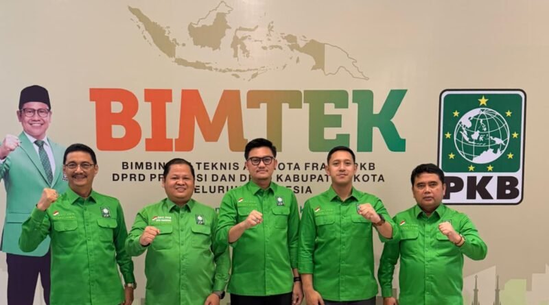 Hafidz resmi dilantik sebagai Ketua Dewan Pengurus Cabang (DPC) Partai Kebangkitan Bangsa (PKB)