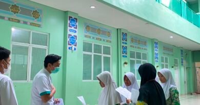 Mahasiswa PLP Integratif Kelompok 41 Dampingi Pemeriksaan Kesehatan Siswa di SDIT Widya Cendekia Kota Serang
