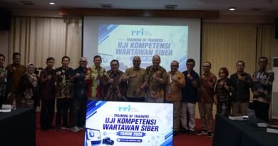 Diskusi Panel Pengembangan Kompetensi Jurnalistik LPP RRI