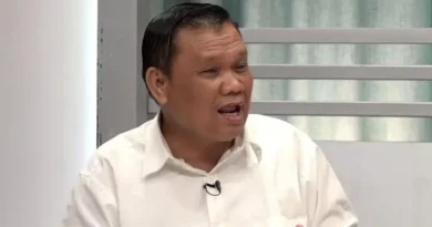 Komunikolog, Emrus Sihombing (Foto/istimewa)