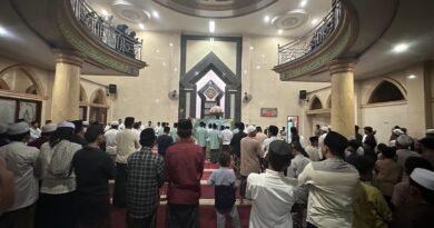 Suasana peringatan Maulid Nabi di Masjid Jami Al-hasaini Tangerang