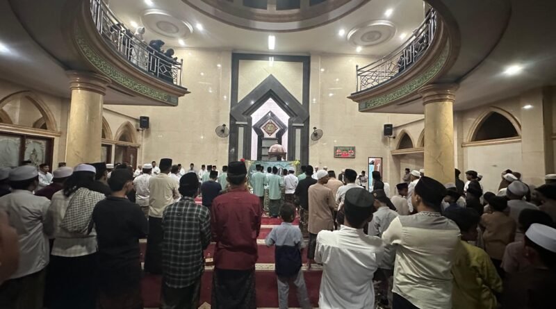 Suasana peringatan Maulid Nabi di Masjid Jami Al-hasaini Tangerang